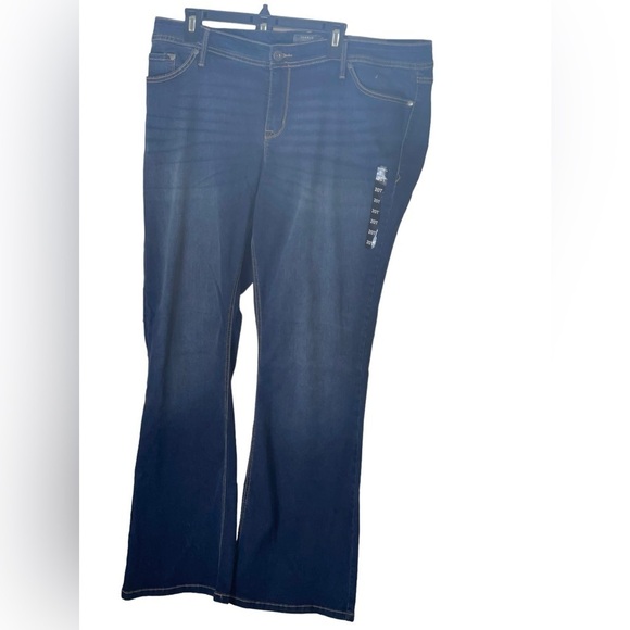 NWT Torrid luxe slim bootcut, mid rise super stretch jeans. Size 20 Tall. - Picture 3 of 8